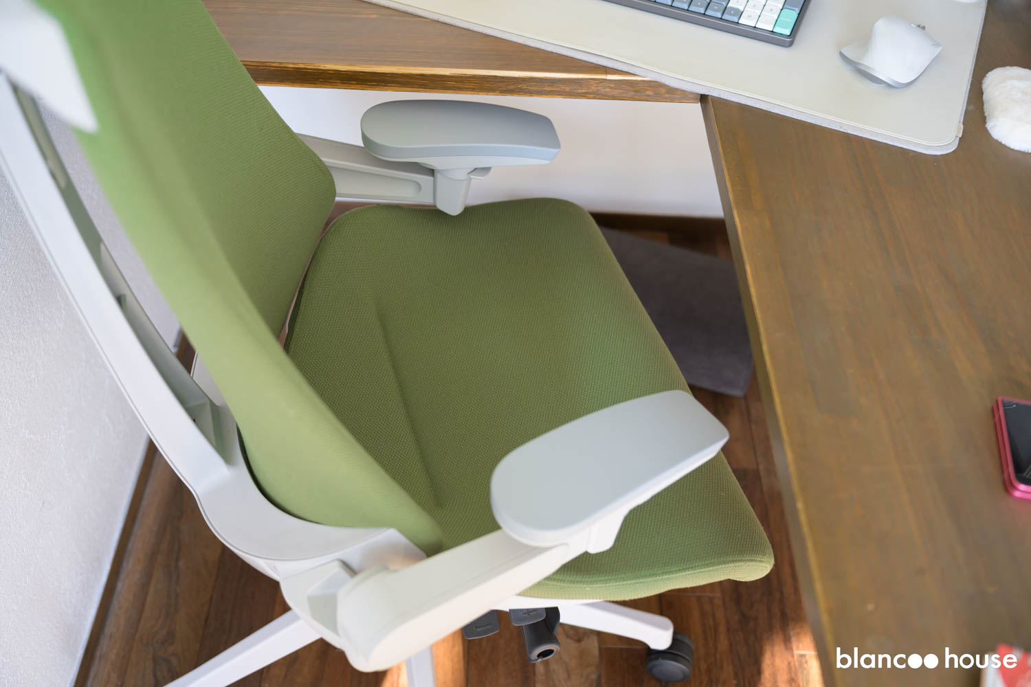 イトーキ アクトチェアの座面