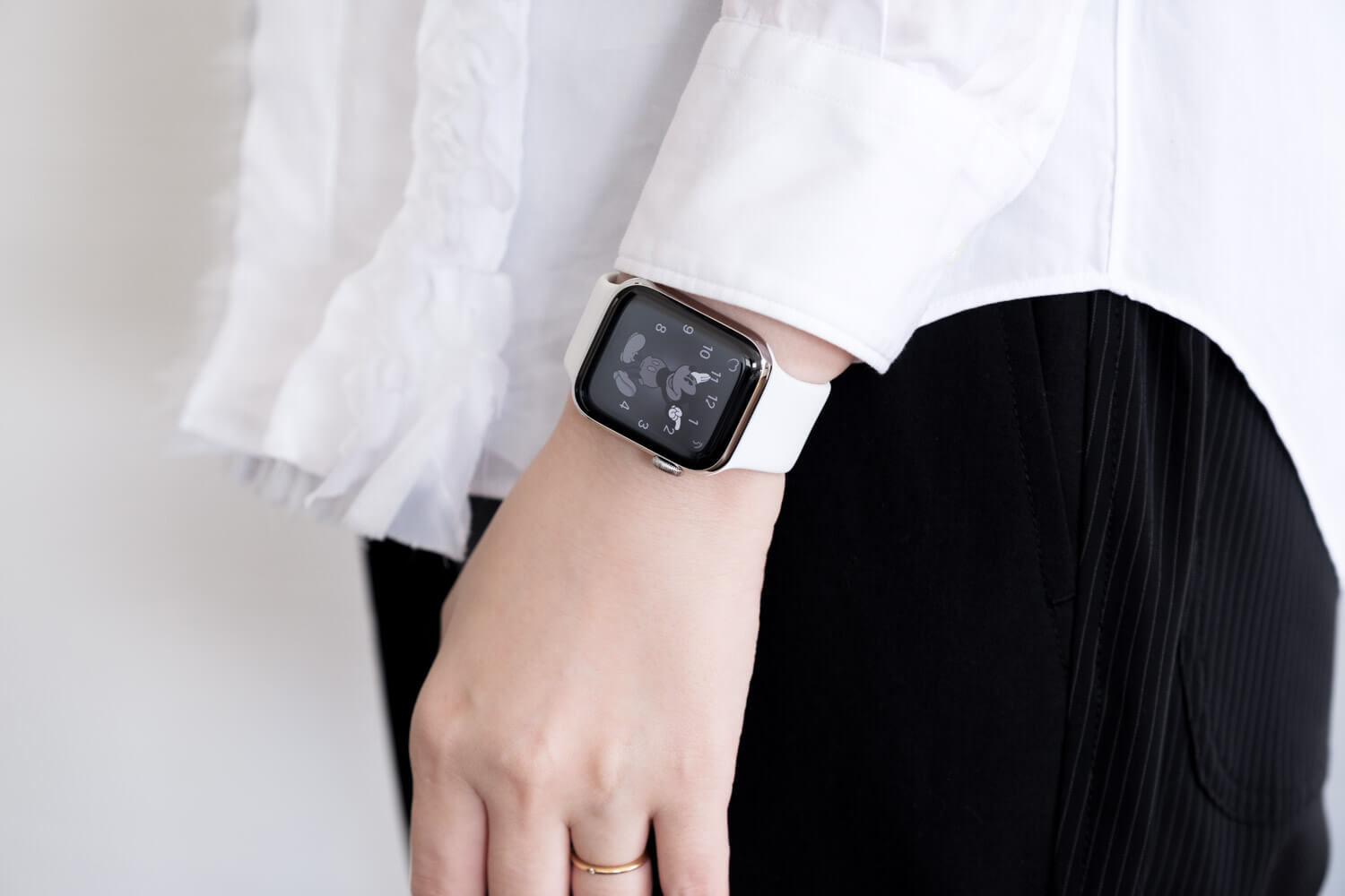 58％以上節約 Apple Watch ブレイデッドソロループ 38 40 41㎜対応 ブラック