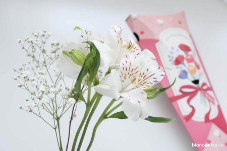 ブルーミーお花の定期便の2023年母の日パッケージとお花