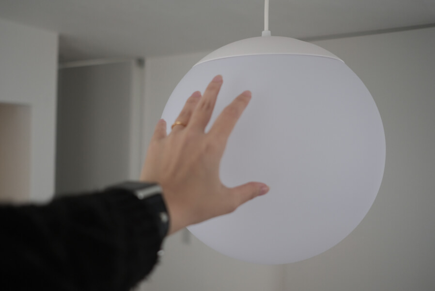 IKEAの丸いペンダントランプFADOにスマート照明キットTRADFRIを 