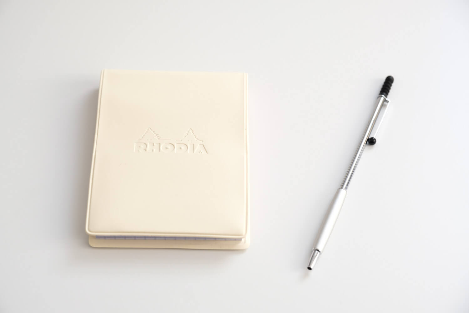 ロディアのメモ帳とトンボZOOM707ボールペン