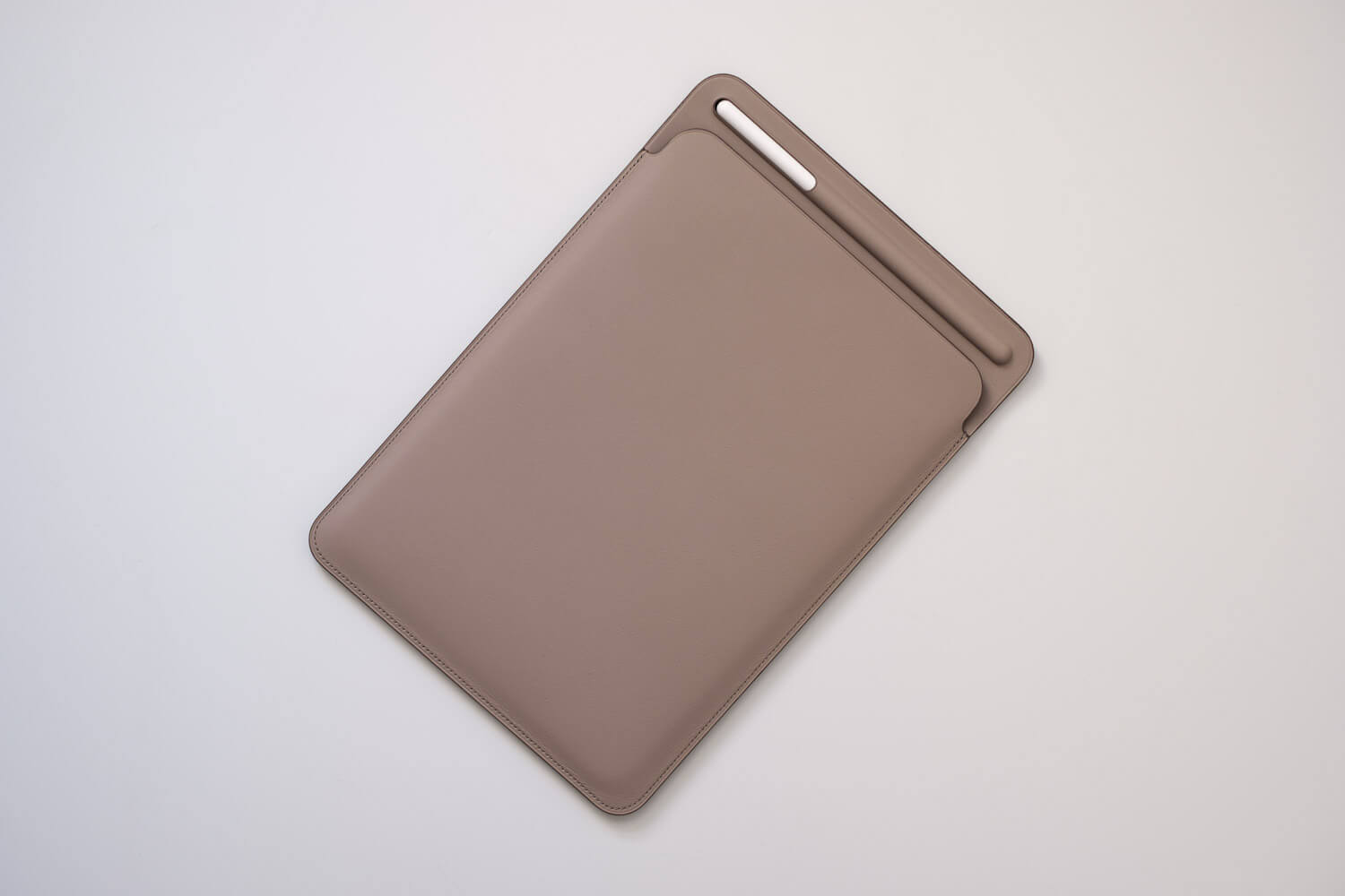 Apple純正 iPad Pro用レザースリーブケース トープ 10.5インチ用をiPad 