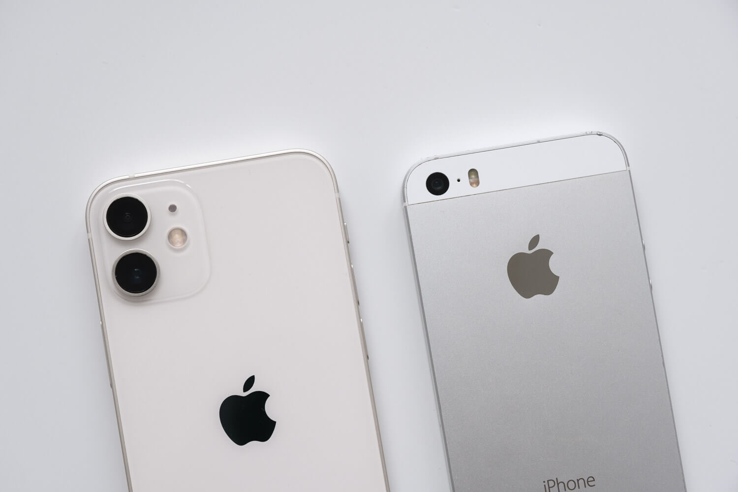 iPhone 12 mini ホワイトとiPhoneSE初代の比較（カメラ）