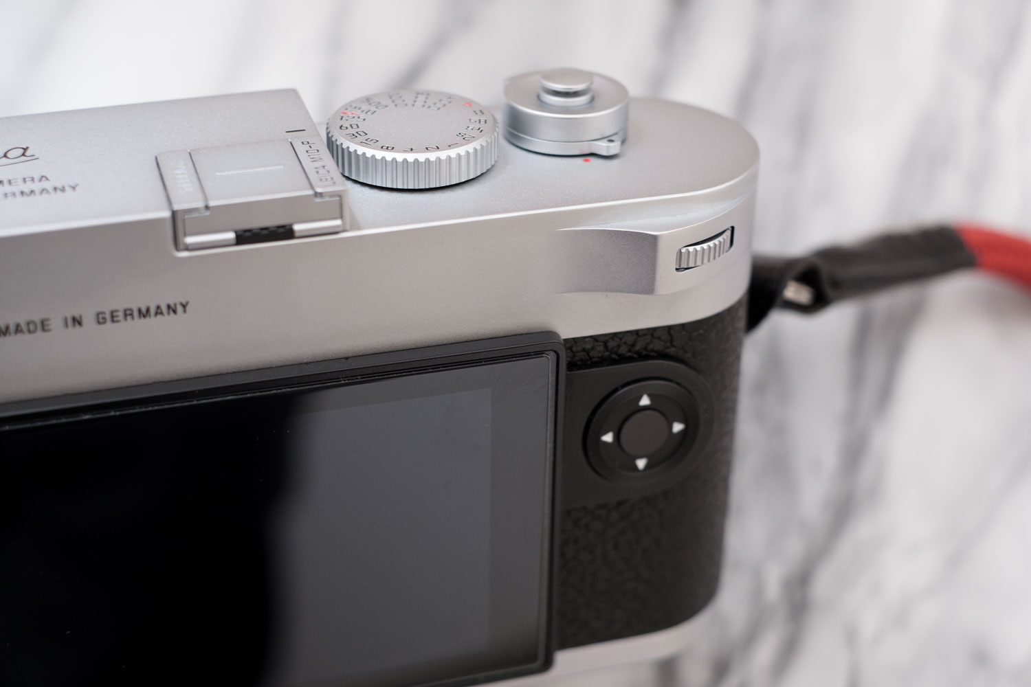 Leica M10-P シルバークローム サムレストがない状態