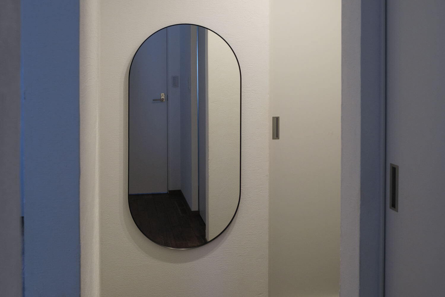 IKEAの鏡（LINDBYN リンドビーン）楕円